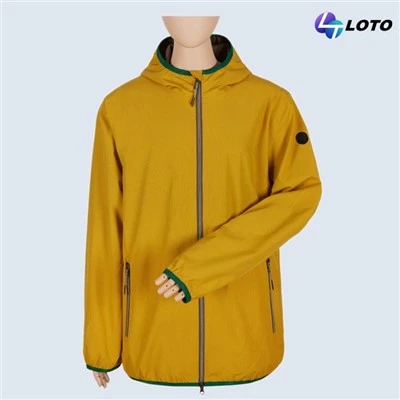 Veste de pluie pliable